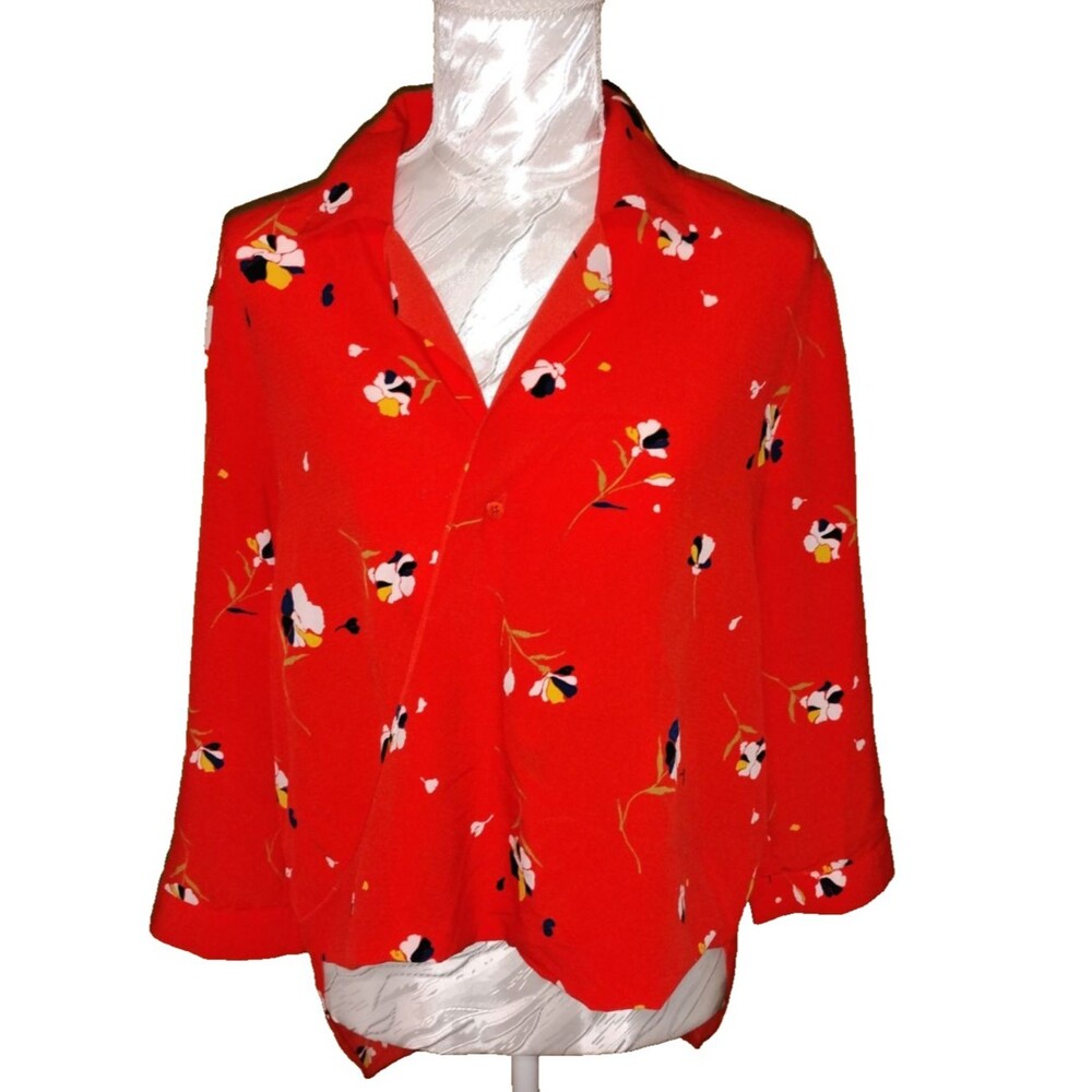 Beautiful Red Floral Blouse 3/4 Sleeve MADISON Brand Med. Flowy Wrap front Asian